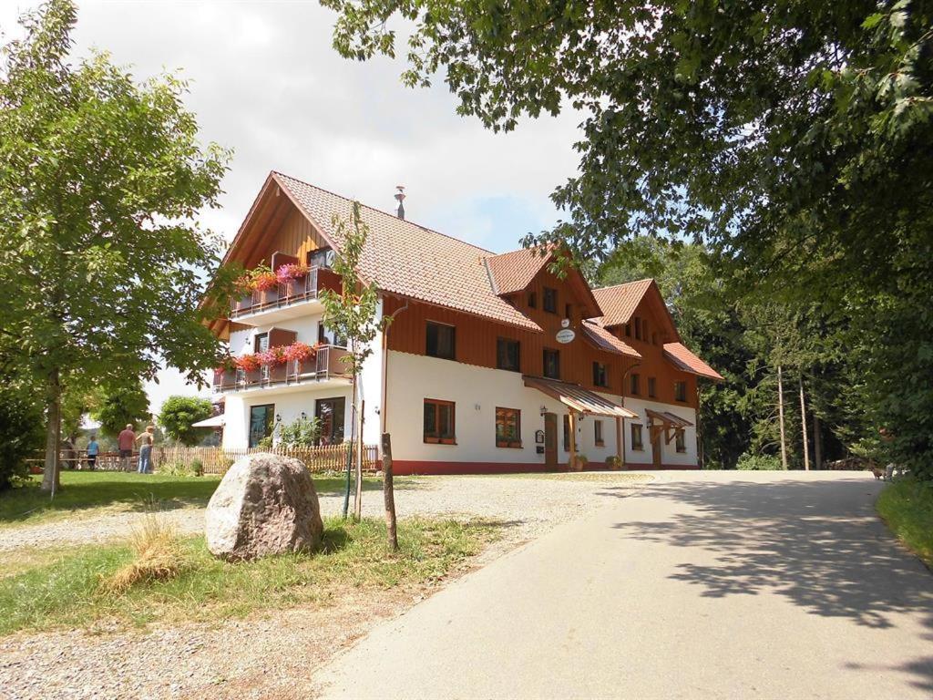 Gasthof Gruener Baum "Kongo" Amtzell エクステリア 写真